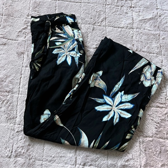 Roxy Pants - ROXY Wide Leg Floral Pants Women’s Size Small